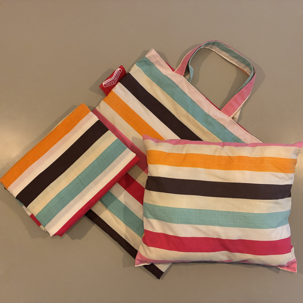 Deck Chair - daisybox casket liner